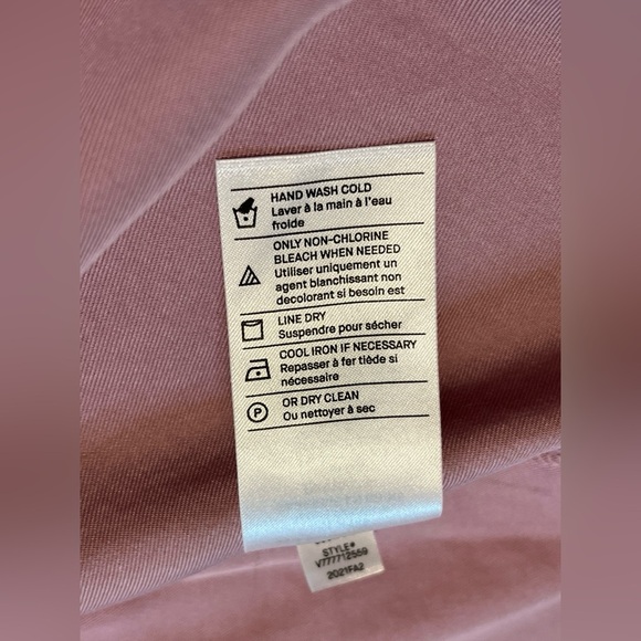 VINCE Relaxed Silk Blend Button Up Blouse, Interior Front Pocket, Lilac Stone XL - Picture 8 of 13